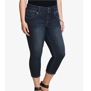 Torrid Cropped High Rise Skinny Jean MedWash Sz 18
